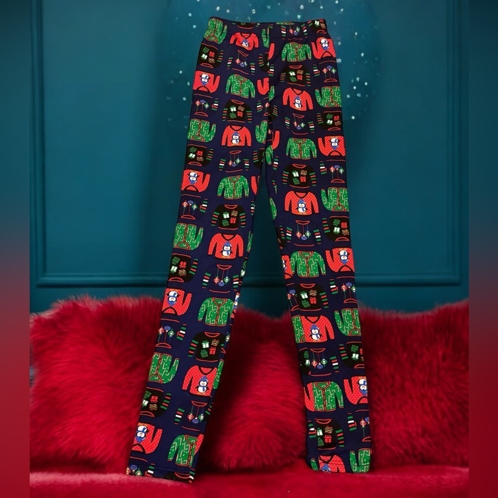 Woman's ugly sweater leggings